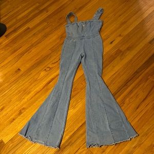 NWOT Saints and Hearts flare stretch overalls with snap buttons in front.